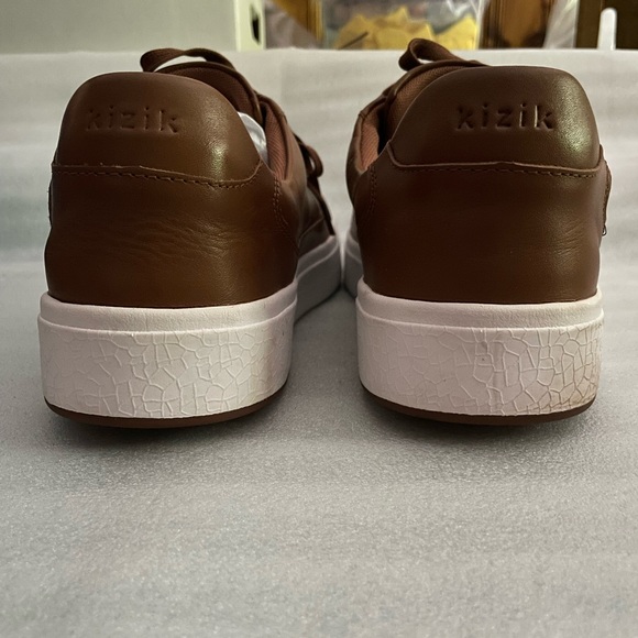 Low-Top Slip-On Sneakers - Picture 4 of 9